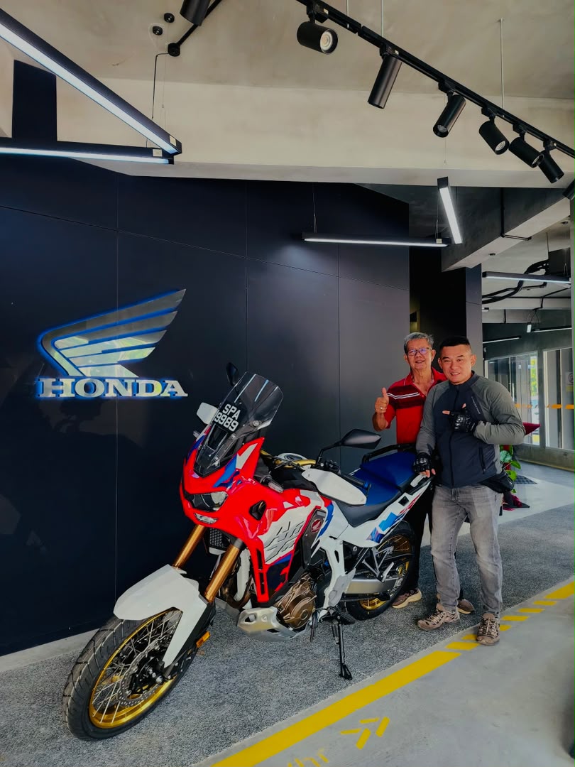 Penghantaran motosikal pelanggan di M.P. Goh Motors 4